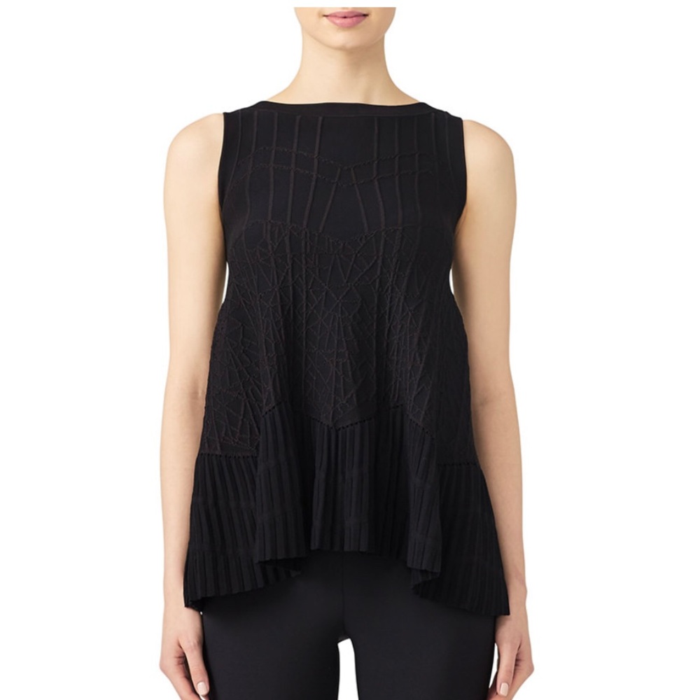 Caara Millie Sleeveless Scoop Neck Sweater Top
